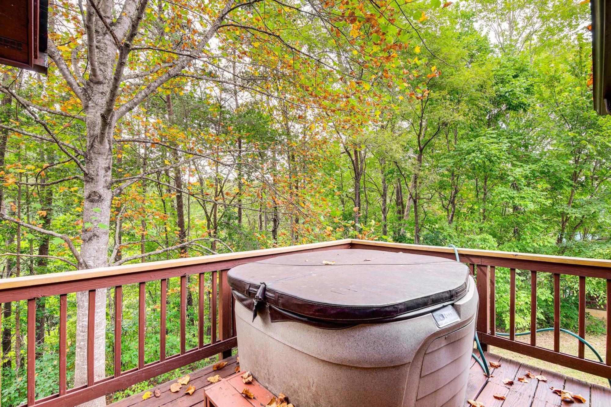 Pet-Friendly Sevierville Rental With Private Hot Tub ภายนอก รูปภาพ